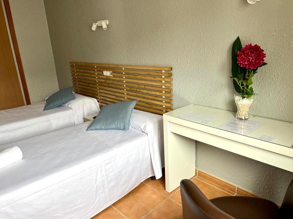 ז'אקה Hotel Acebo Plaza Mayor מראה חיצוני תמונה